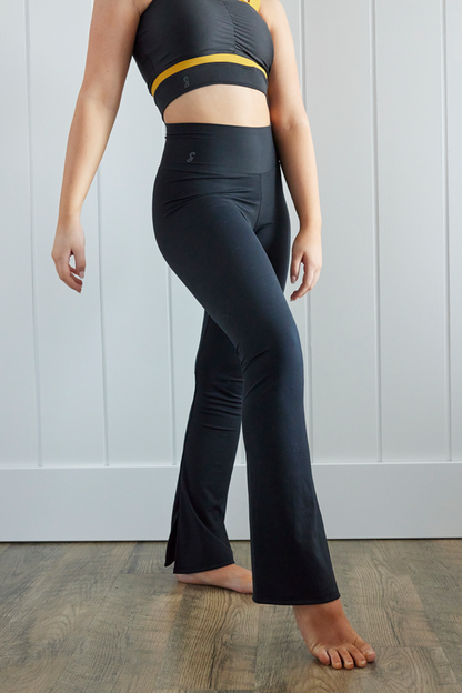 Split Flare Legging - Black